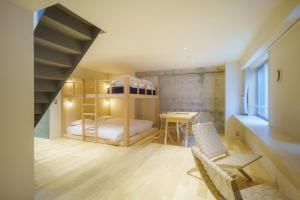 takaone activityandstay