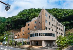 takaone activityandstay