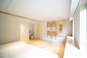 takaone activityandstay