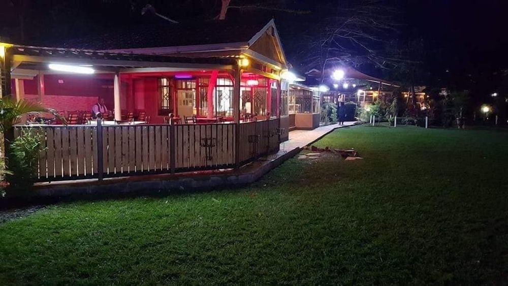 edgewood country place