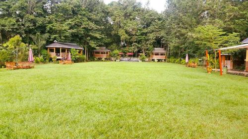 edgewood country place