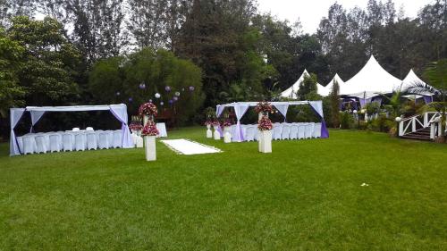 edgewood country place