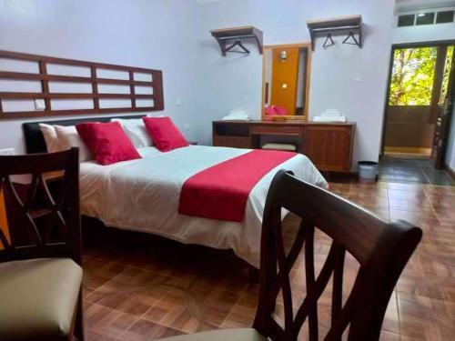 edgewood country place