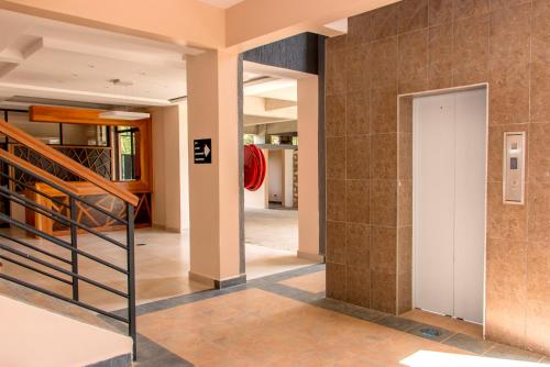 hotel comster mtwapa