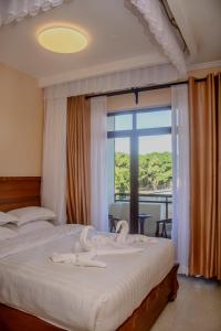 hotel comster mtwapa