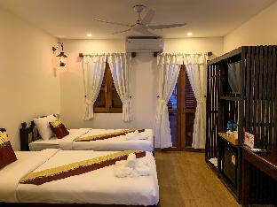 riverside guesthouse luang prabang