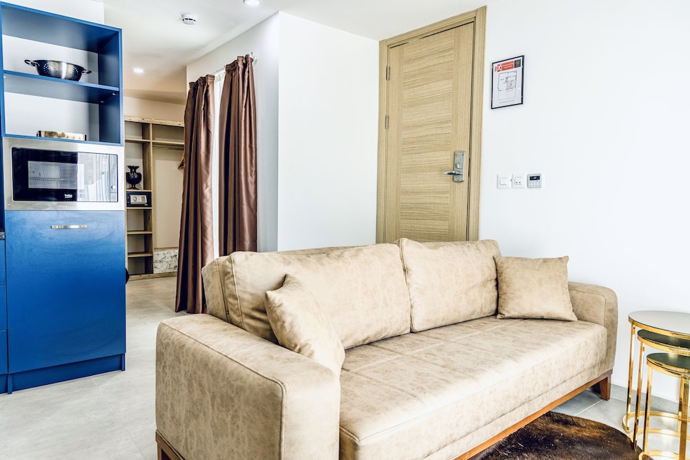 the mike hotel