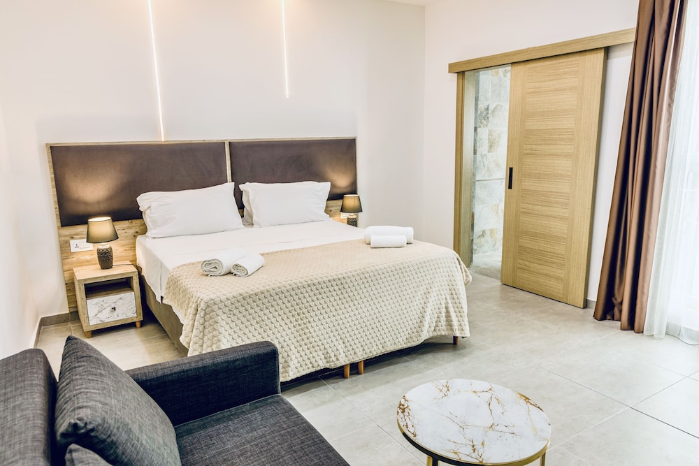 the mike hotel