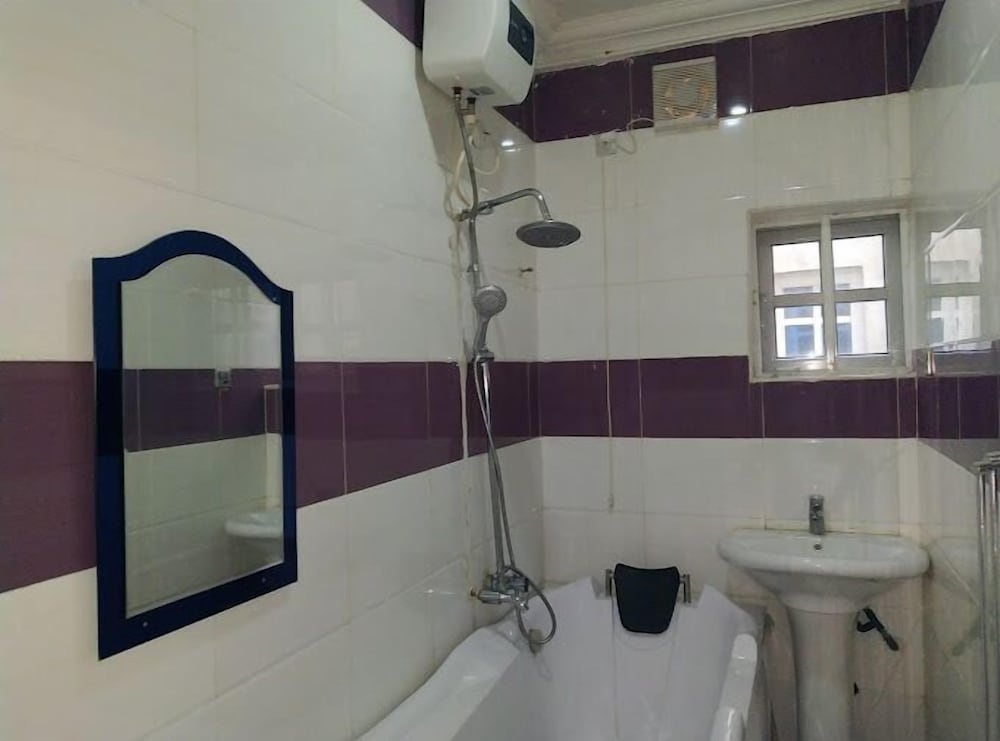 lawsons residence and suite