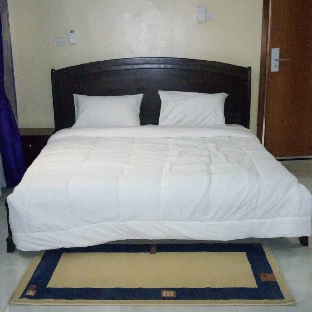 lawsons residence and suite