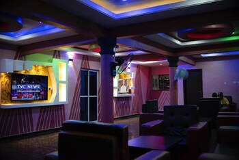 lawsons residence and suite