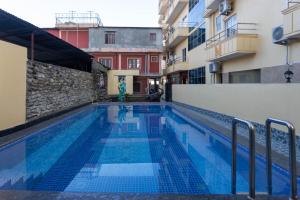mahadev inn pokhara