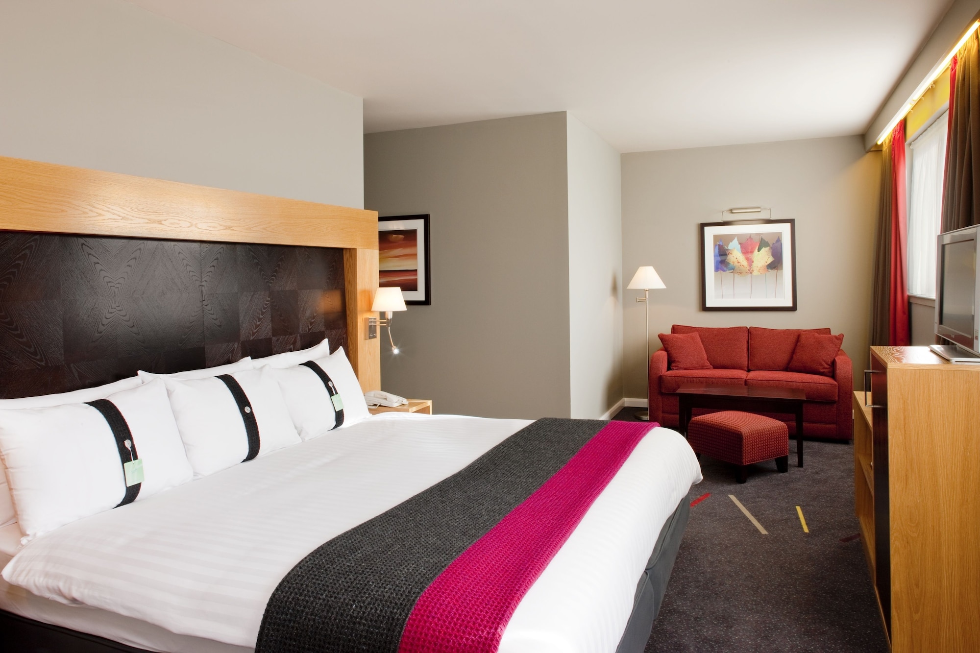 holiday inn aberdeen west by ihg