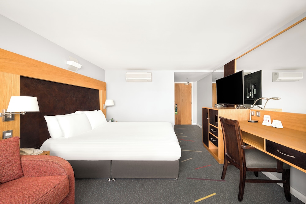 holiday inn aberdeen west by ihg