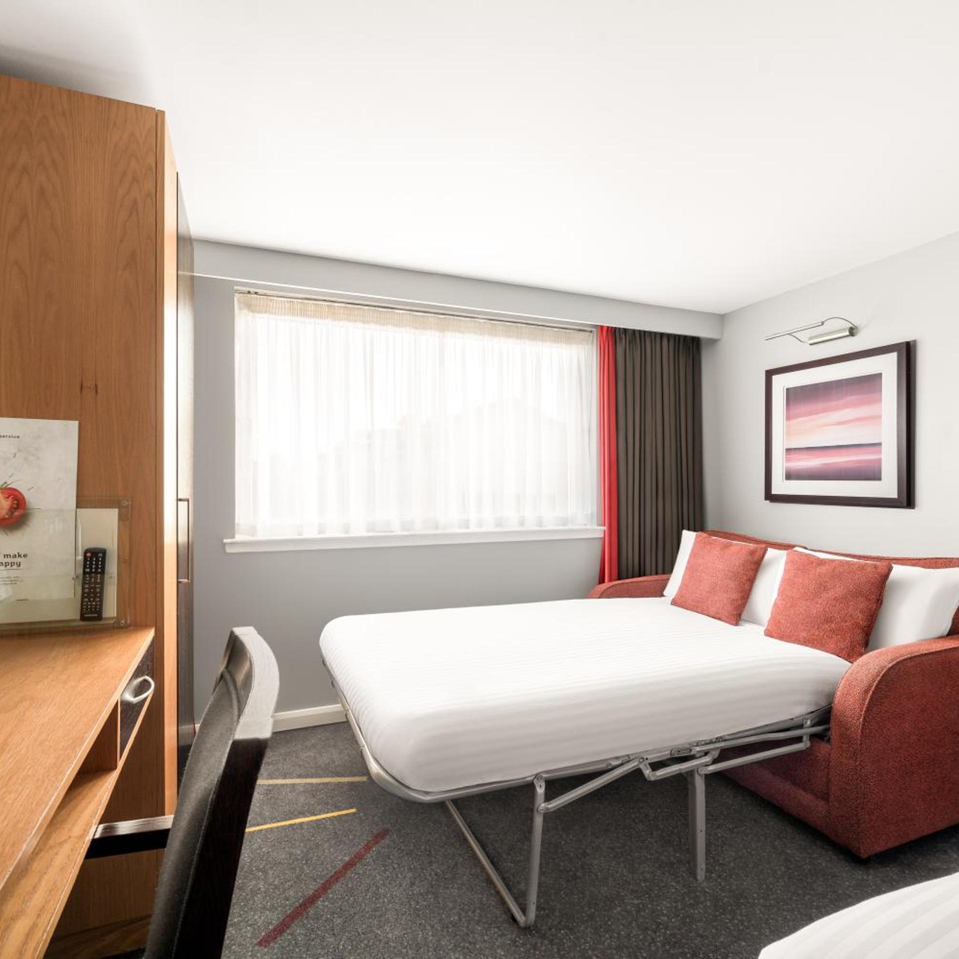 holiday inn aberdeen west by ihg