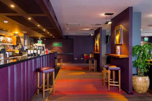 holiday inn aberdeen west by ihg