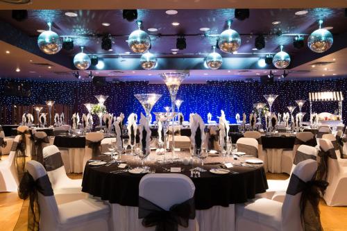 holiday inn aberdeen west by ihg