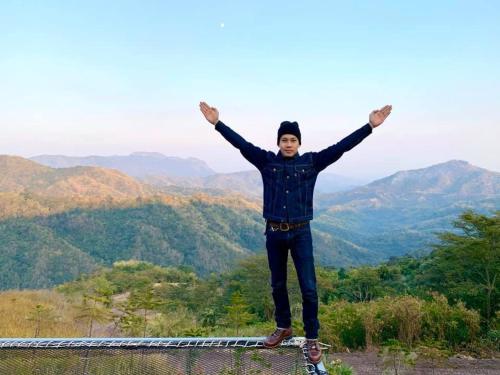 a moment of love by red z khao koh