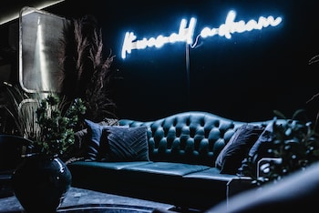 sova micro room and social hotel