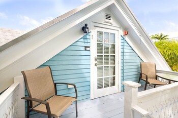 sky loft in key west by brightwild