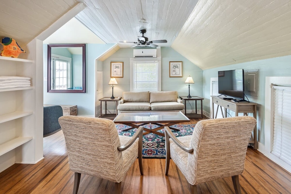 sky loft in key west by brightwild