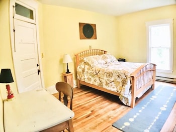 laurel river club bed and breakfast or lrcbnb