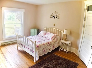 laurel river club bed and breakfast or lrcbnb