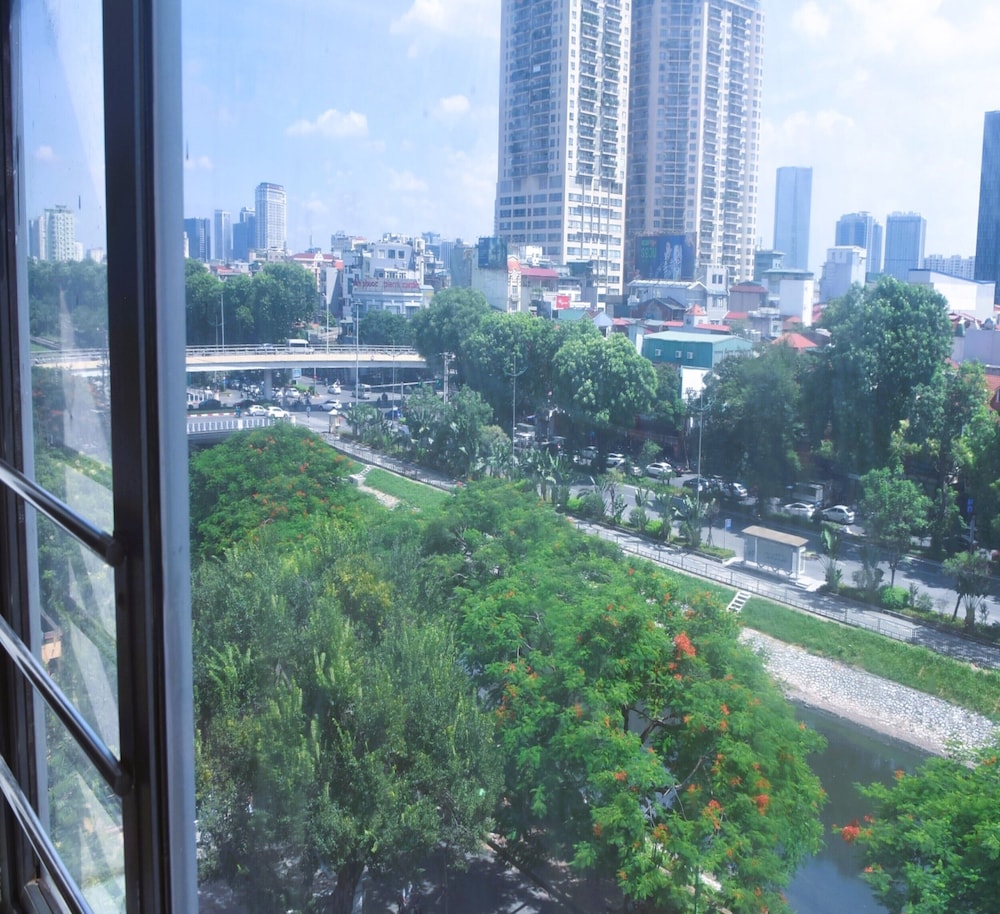 reddoorz sao hotel nguyen ngoc vu