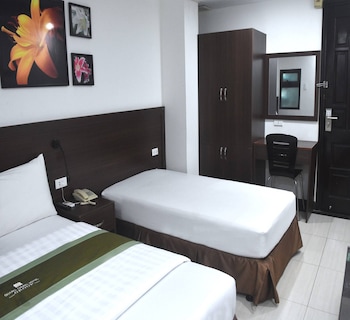 reddoorz sao hotel nguyen ngoc vu