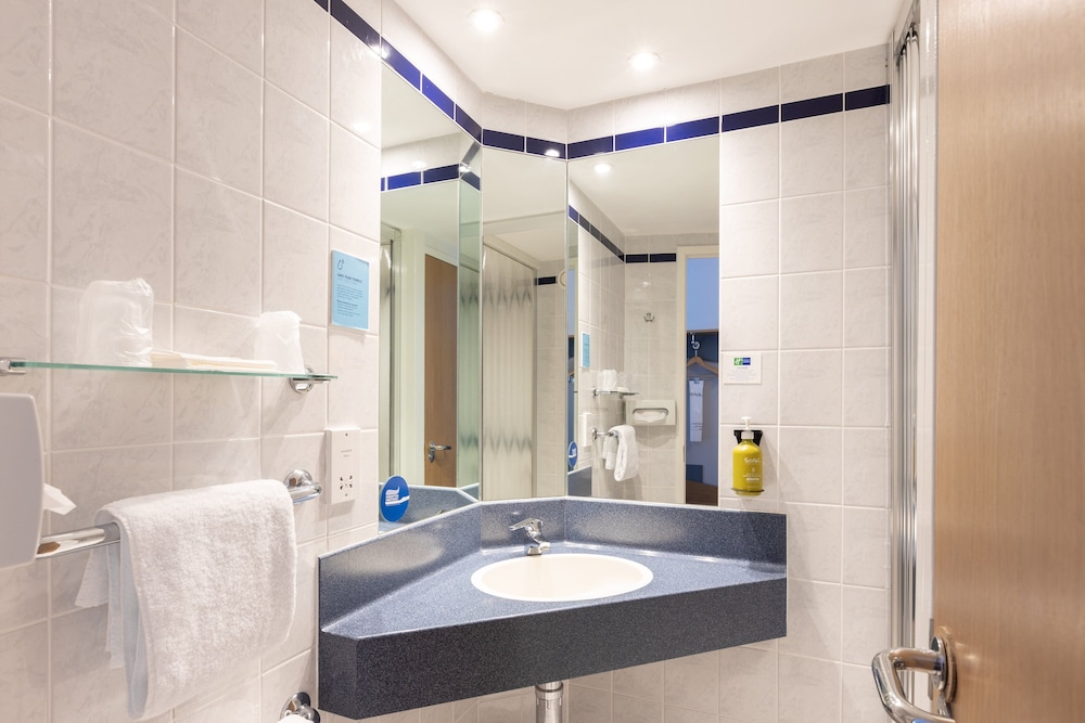 holiday inn express aberdeen city centre by ihg