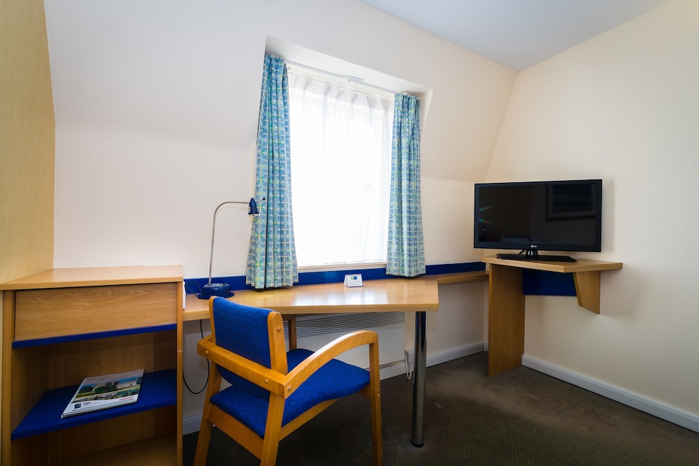 holiday inn express aberdeen city centre by ihg