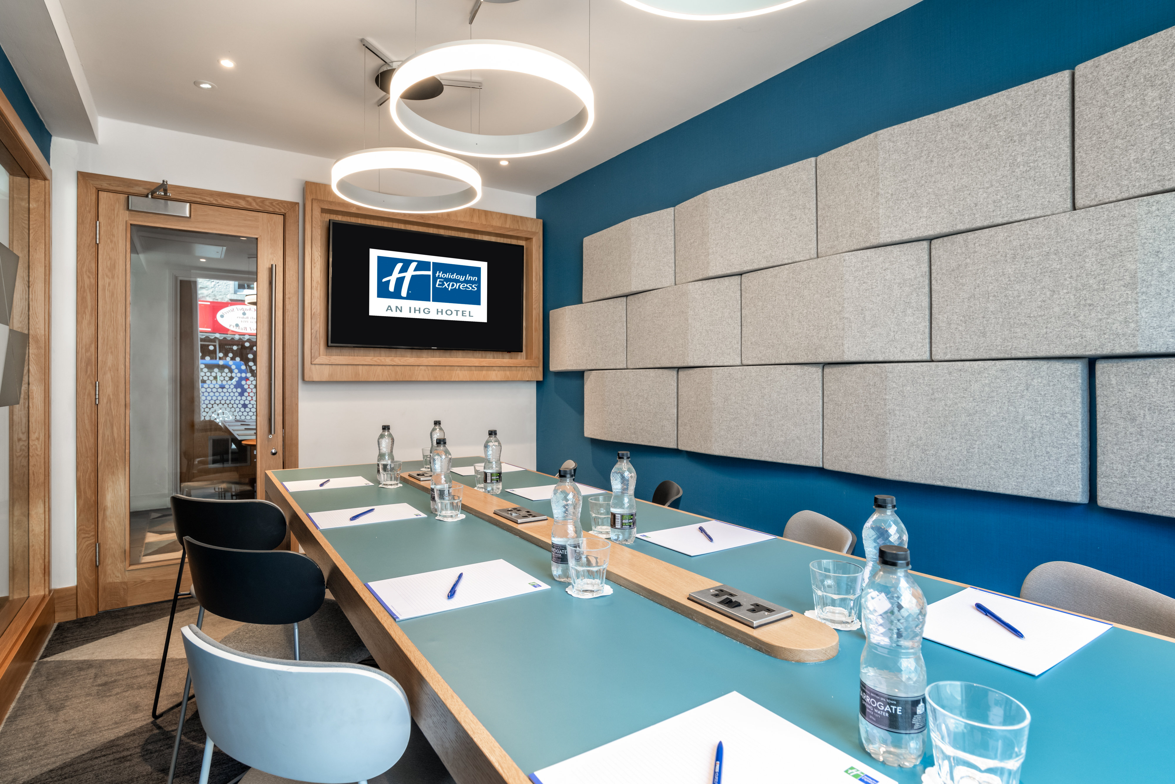 holiday inn express aberdeen city centre by ihg