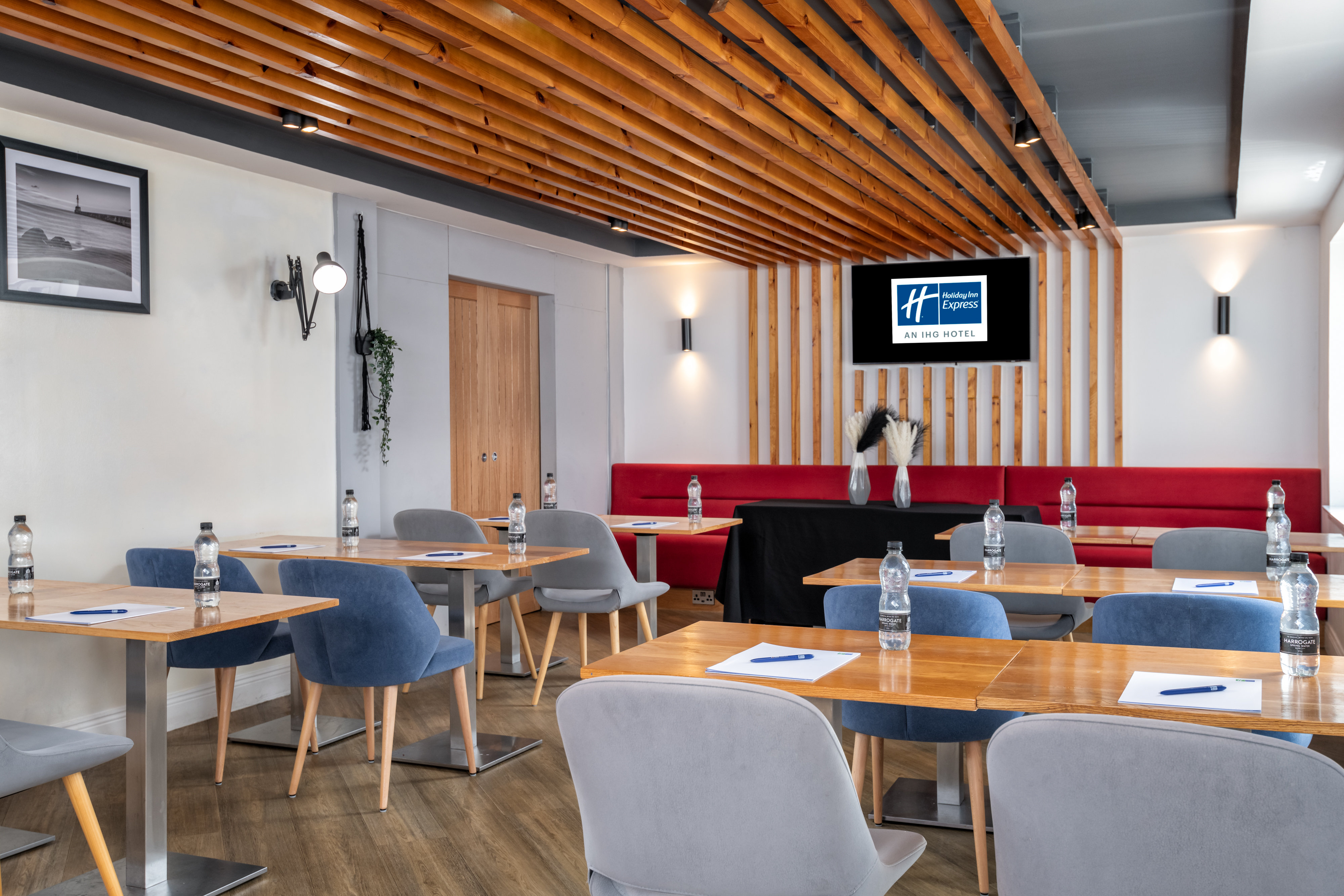 holiday inn express aberdeen city centre by ihg