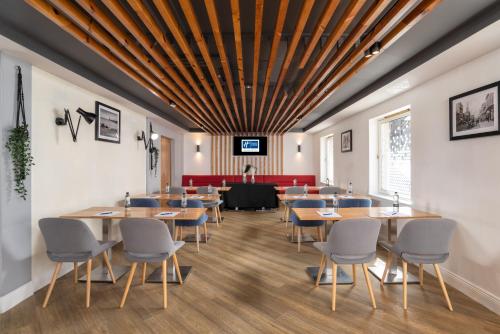 holiday inn express aberdeen city centre by ihg