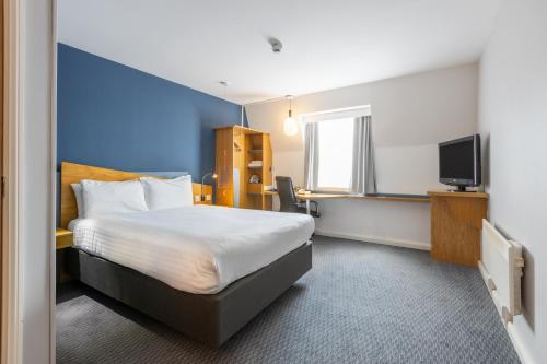 holiday inn express aberdeen city centre by ihg