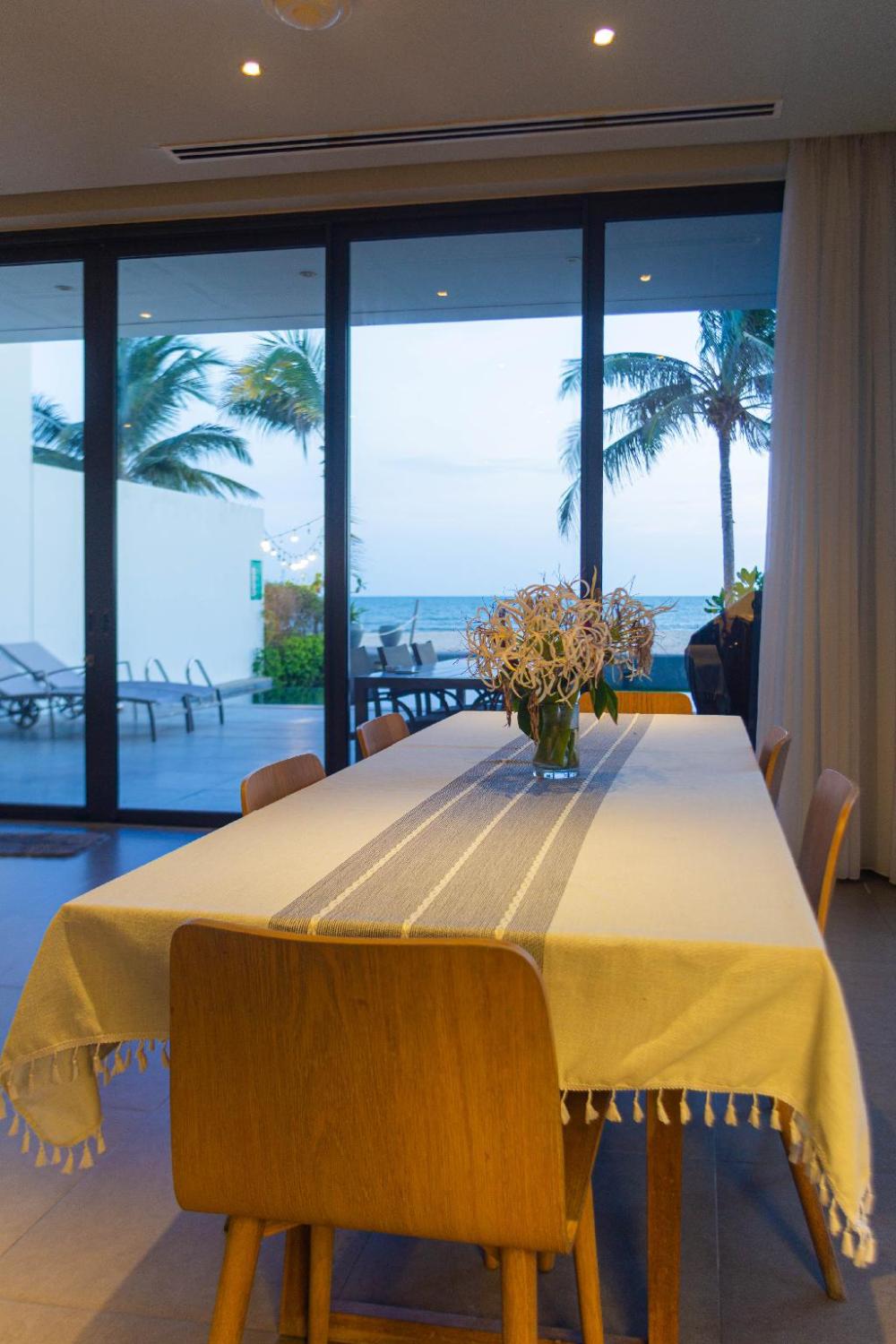 beachfront 4 bedrooms villa sanctuary ho tram