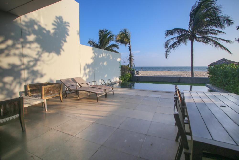 beachfront 4 bedrooms villa sanctuary ho tram