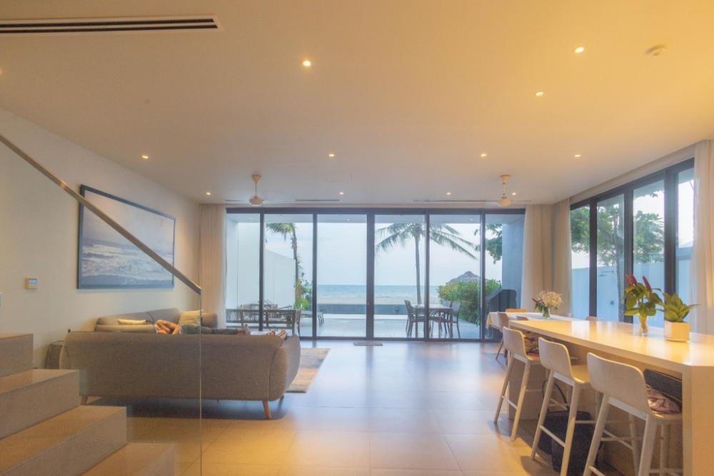 beachfront 4 bedrooms villa sanctuary ho tram