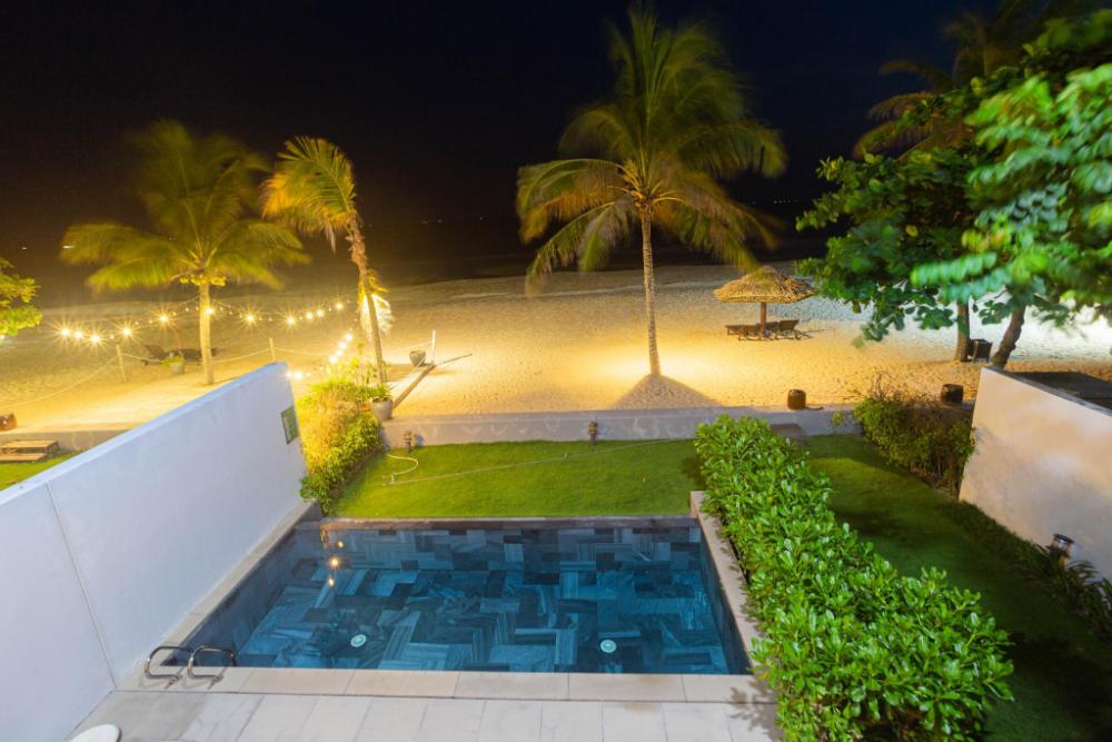 beachfront 4 bedrooms villa sanctuary ho tram