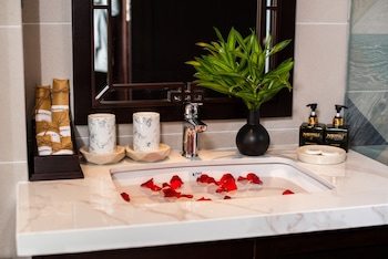 hoi an merrily de art hotel