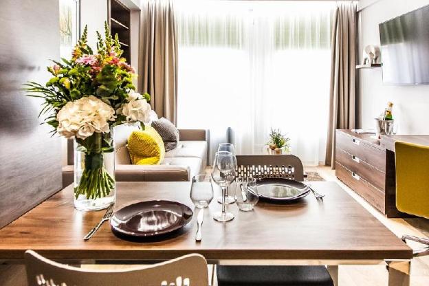 hampton suites serviced apartments