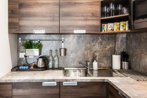 hampton suites serviced apartments