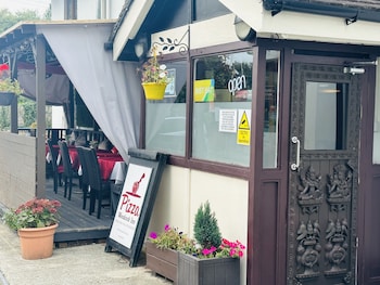 Woodcock Inn,,3 star