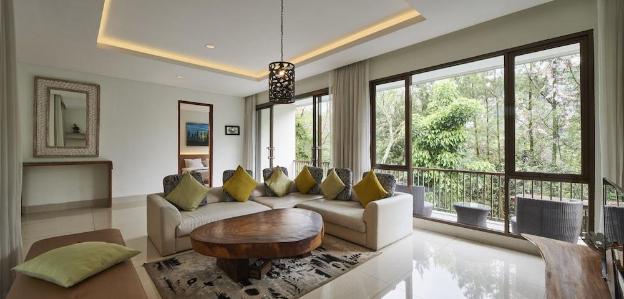 pinus villa 5 bedrooms with a private pool