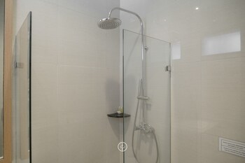 pinus villa 5 bedrooms with a private pool