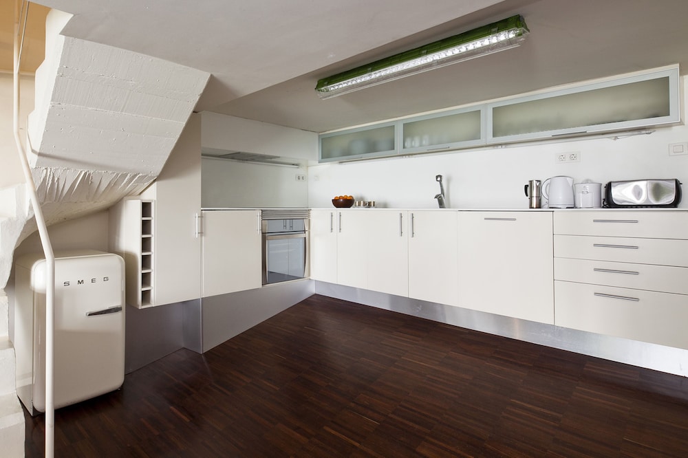 my space barcelona private pool garden