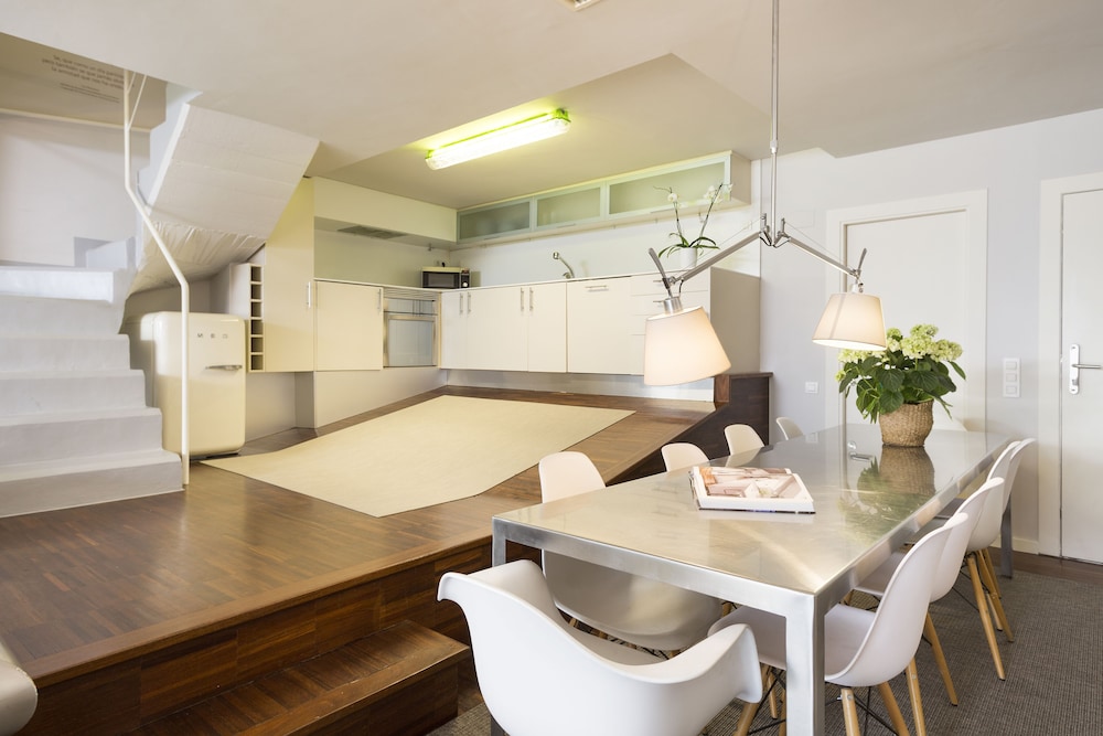 my space barcelona private pool garden