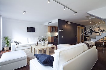 my space barcelona private pool garden