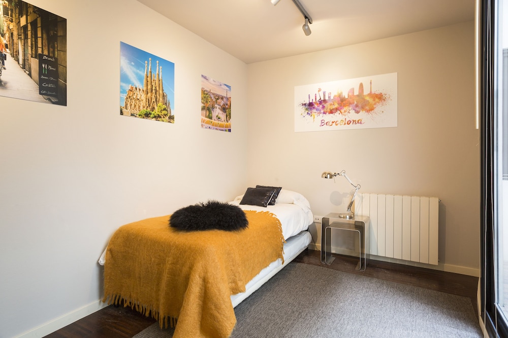 my space barcelona private pool garden