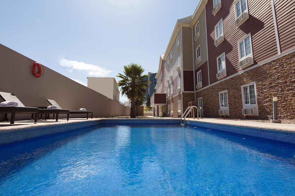 extended suites mexicali catavina